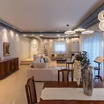 Villa Moonstone